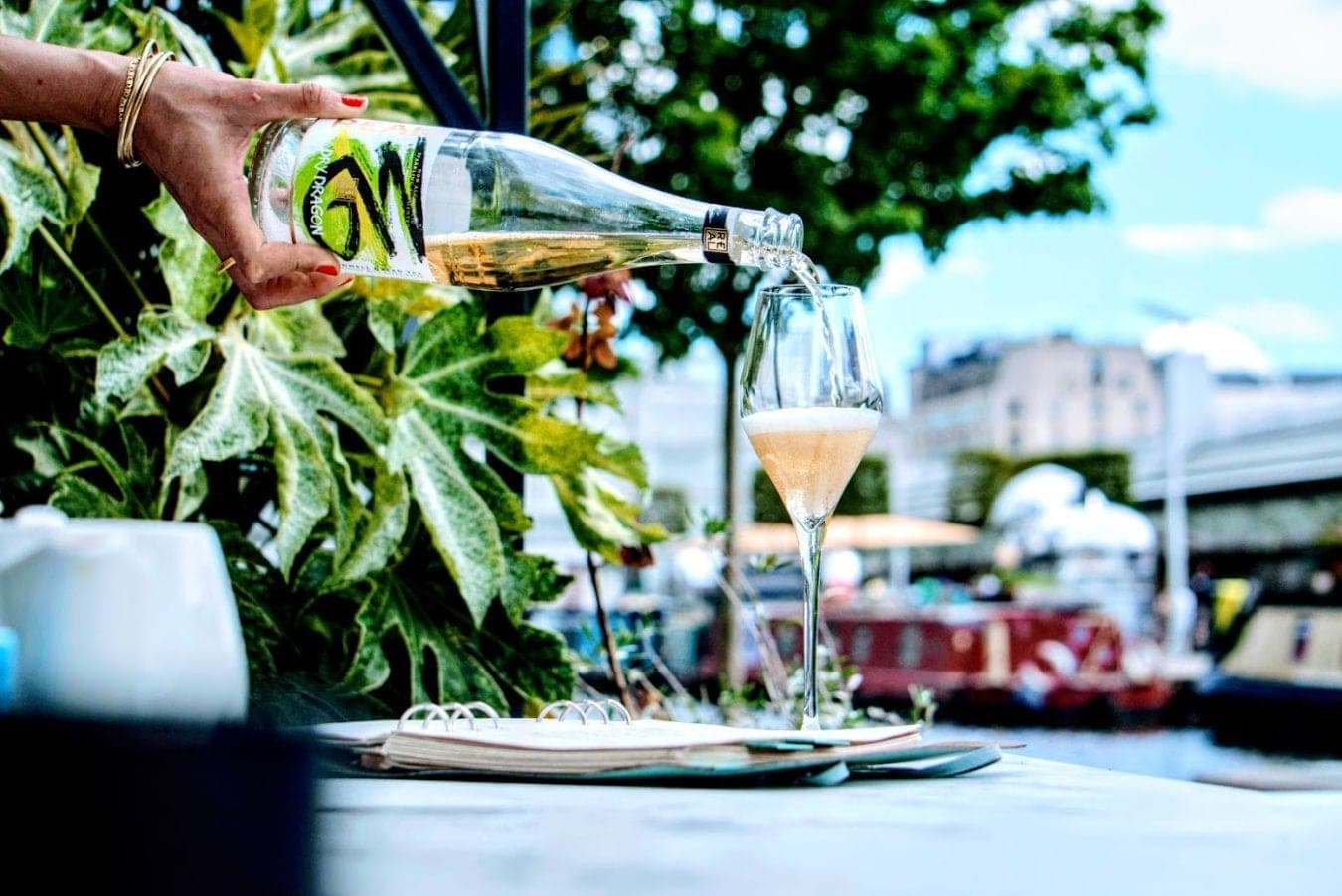 A 30 Calorie Glass Of Wine?! Why You Should Make This Your Late Summer Drink Of Choice